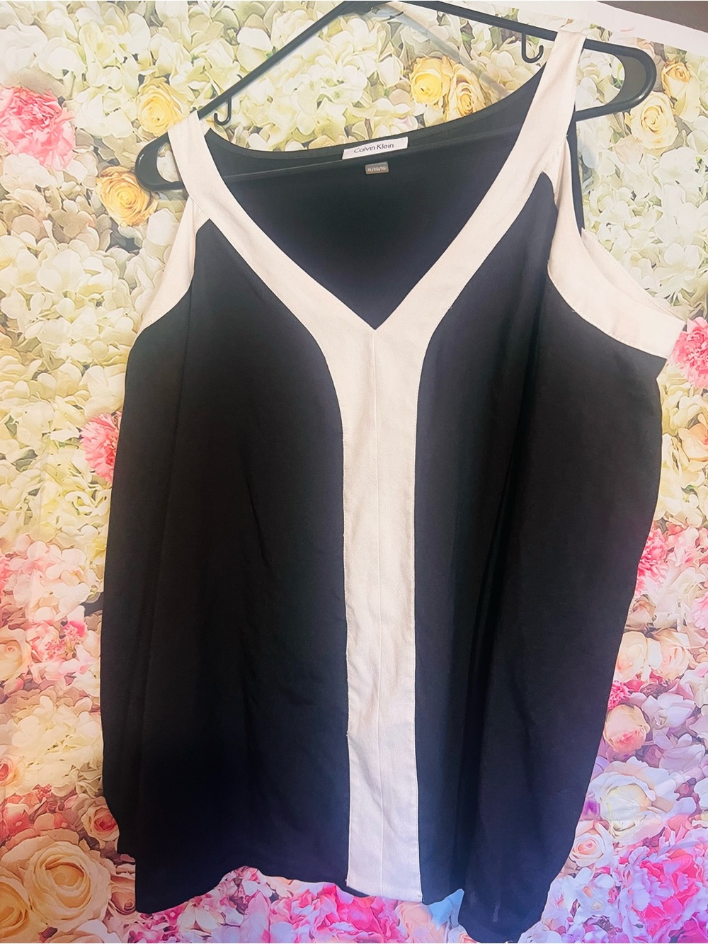 Calvin Klein Black and White V-Neck Contrast Camisole